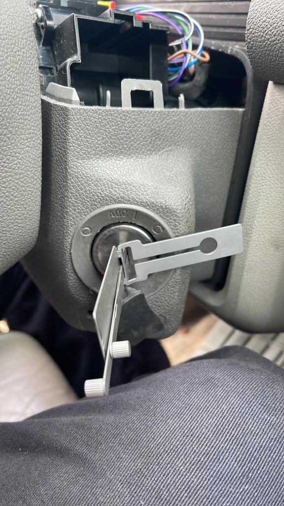 Benefits of having a reliable locksmith on call for commercial properties